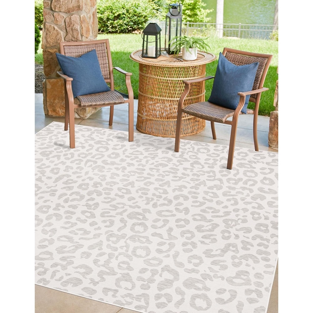 Outdoor Gallery Collection Area Rug