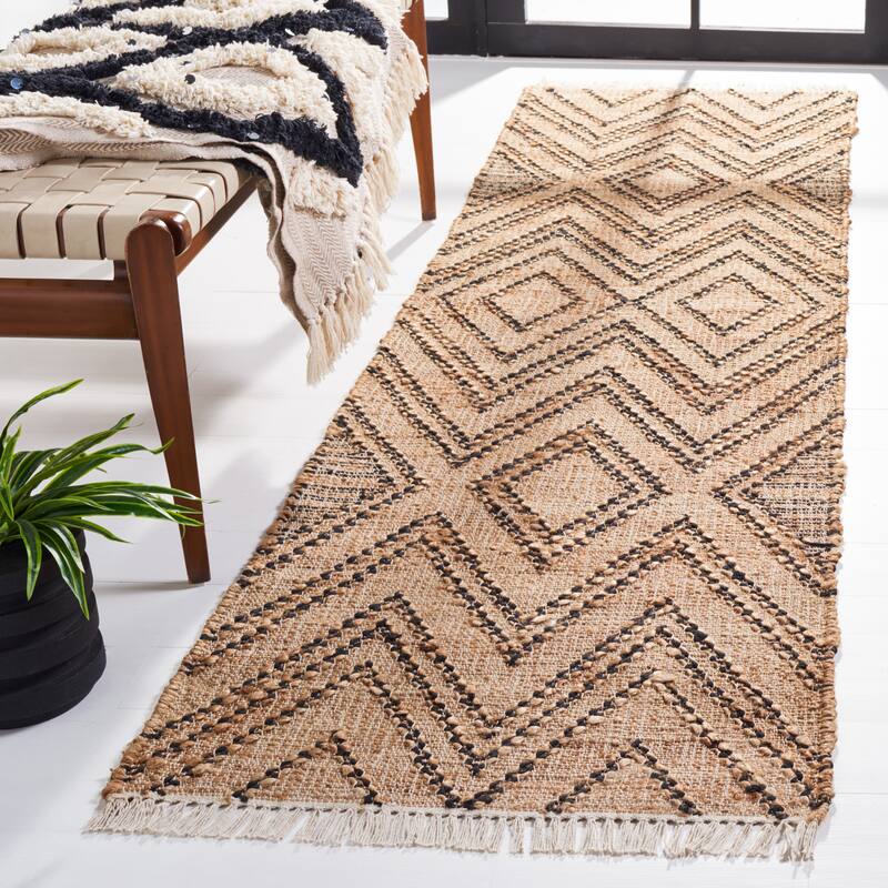 SAFAVIEH Flatweave Natural Fiber Sadia Geometric Jute Rug - 2'3" x 8' Runner - Black/Natural