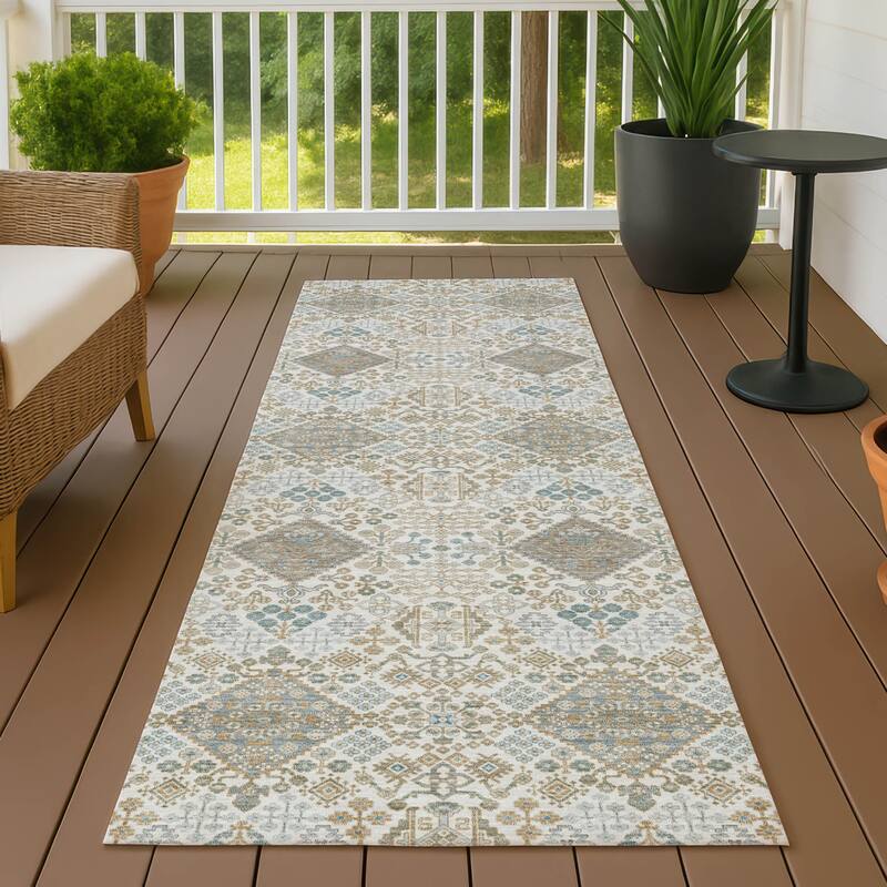 Machine Washable Indoor/ Outdoor Global Flory Chantille Rug - Ivory - 2'3" x 7'6"