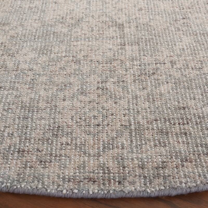 SAFAVIEH, Hand-Loomed Maharaja Dorianne Traditional Viscose Rug