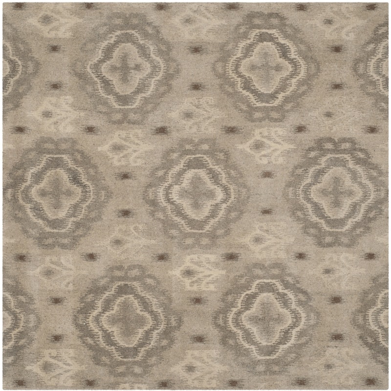 SAFAVIEH Handmade Wyndham Demetria Modern Wool Rug - 7' Square - Silver