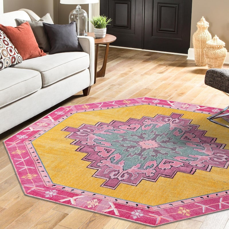 Traditional Rine Collection Area Rug - 7'6"x7'6" Octagon - Yellow