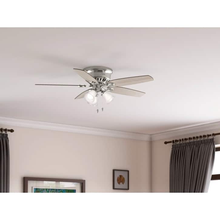 Hunter 52" Builder Low Profile Ceiling Fan with 3-Light Light Kit and Pull Chain - Casual, Traditional, Transitional