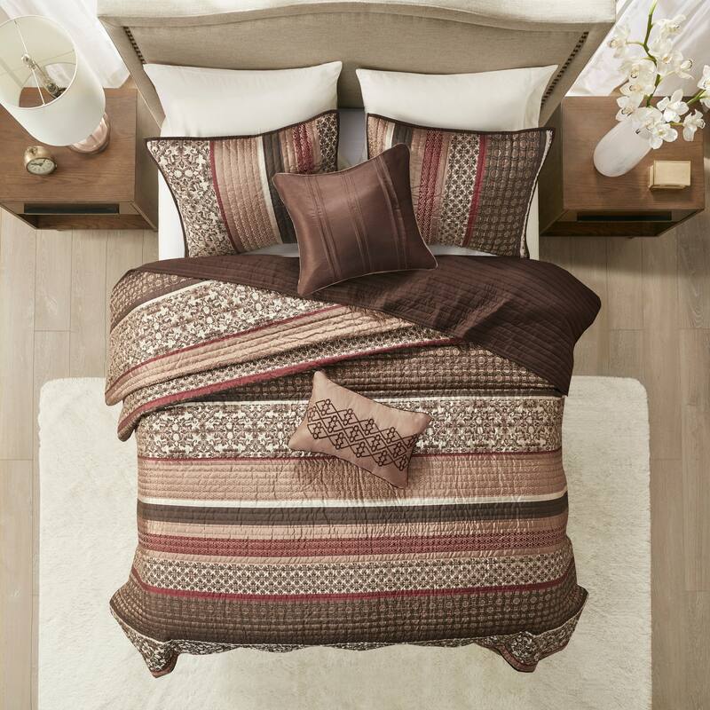 Madison Park Dartmouth 5 Piece Jacquard Quilt Set with Throw Pillows
