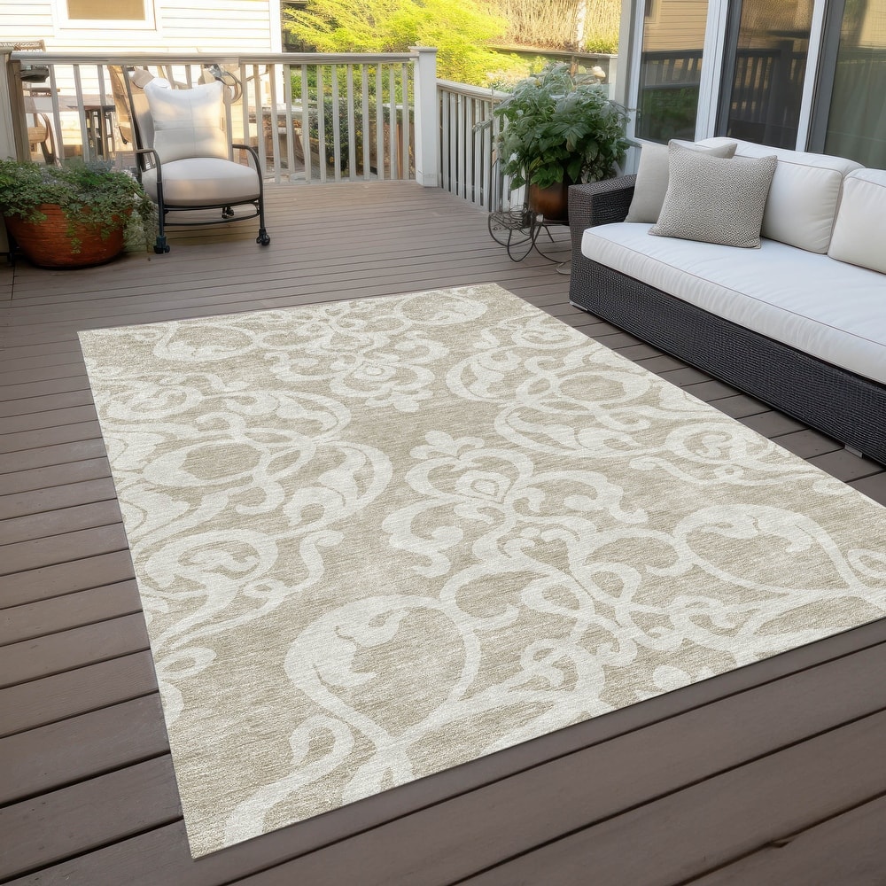 Machine Washable Indoor/ Outdoor Damask Glam Chantille Rug