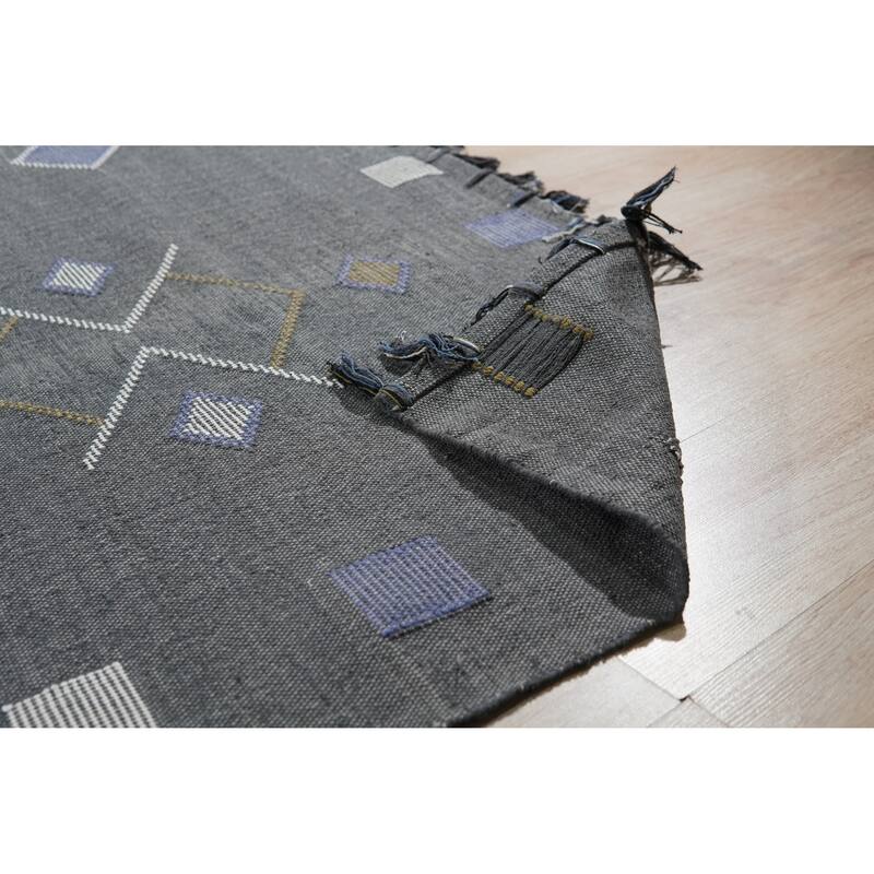 Hand-Knotted Cotton Flat Weave Rug, Grey, Stylish and Durable Area Rug for Enhancing the Comfort and Aesthetic Appeal