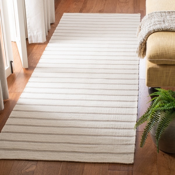 slide 2 of 43, SAFAVIEH Handmade Flatweave Dhurries Jacalyn Modern Wool Rug 2'6" x 6' Runner - White - Runner