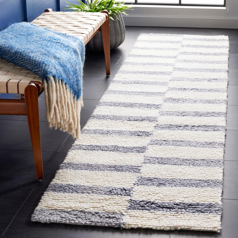 SAFAVIEH Handmade Vermont Cristy New Zealand Wool Rug - 2'3" x 8' Runner - Ivory/Grey