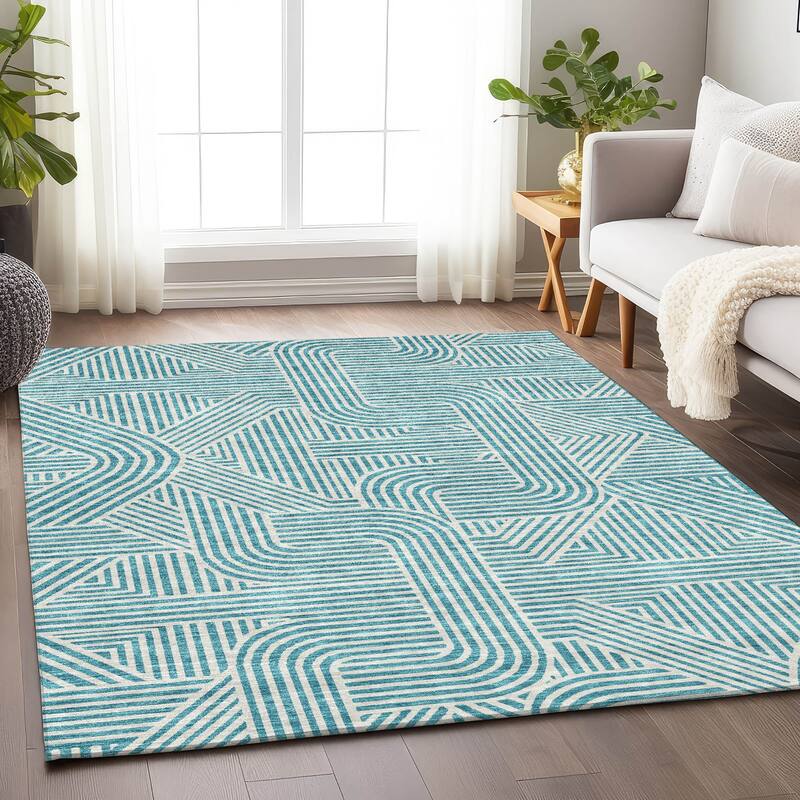 Machine Washable Indoor/ Outdoor Chantille Contemporary Geo Rug