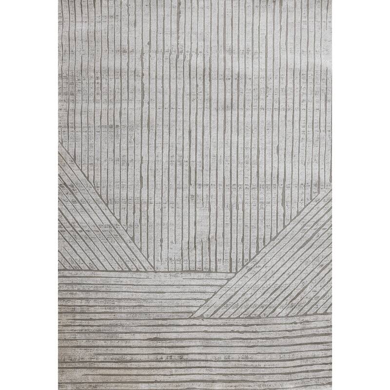 HomeRoots Striped Modern Rectangle Area Rug - 5' X 8'