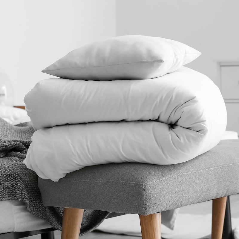Gaiam® Relax 300 Thread-Count TENCEL™ Soft Reversible Comforter