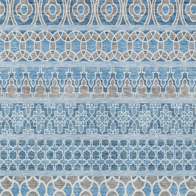 HomeRoots Quatrefoil Transitional Rectangle Outdoor Rug