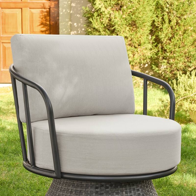 Spruce & Spring Patio Fruniture Outdoor Swivel Chair and Side Table