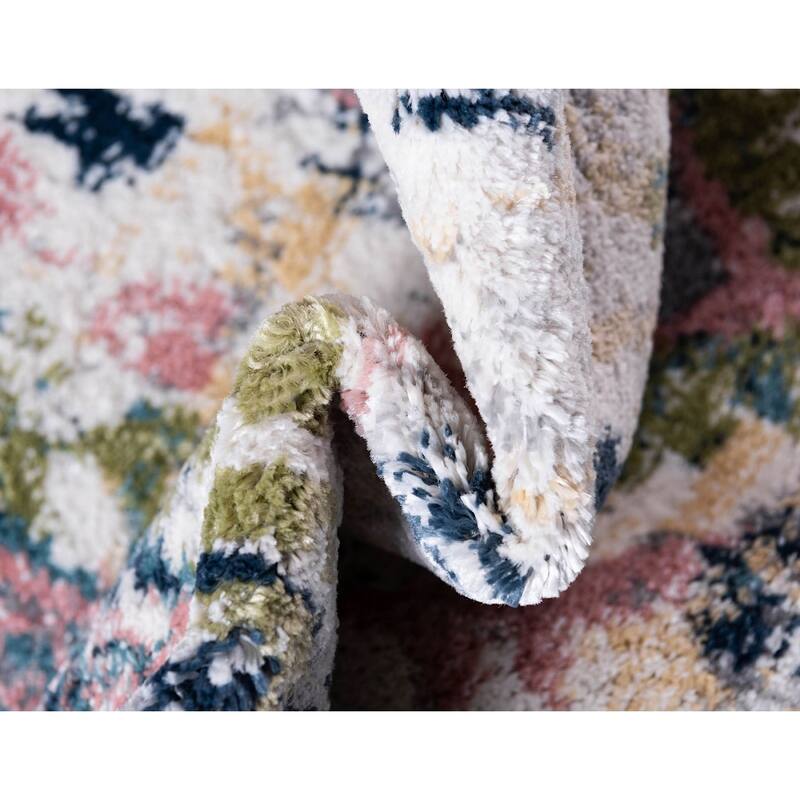 Contemporary Synnove Collection Area Rug