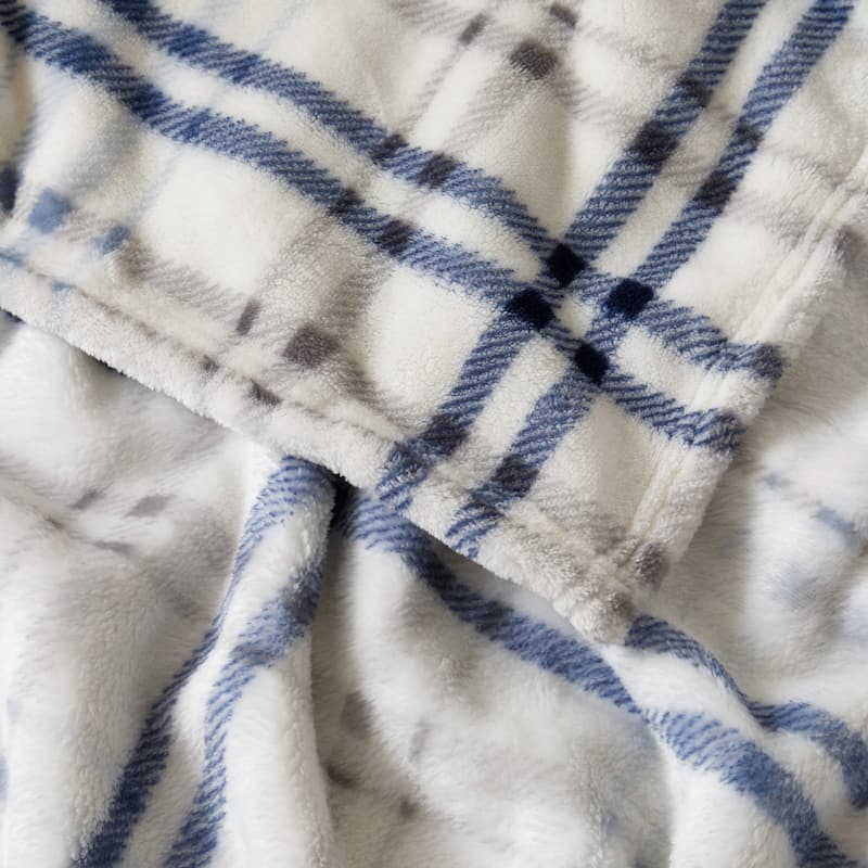 Lucky Brand Camper Plaid Throws Plush 50" x 70" Throw Blanket
