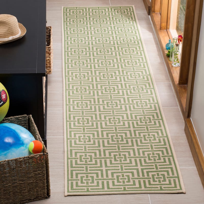 SAFAVIEH Linden Darla Indoor/ Outdoor Waterproof Patio Backyard Rug