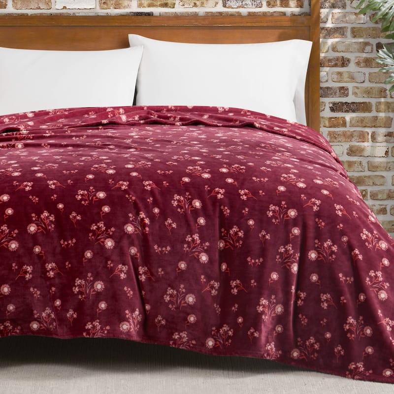 Lucky Brand Daisy Plush Throw Blanket - 90"x90" Queen - Red