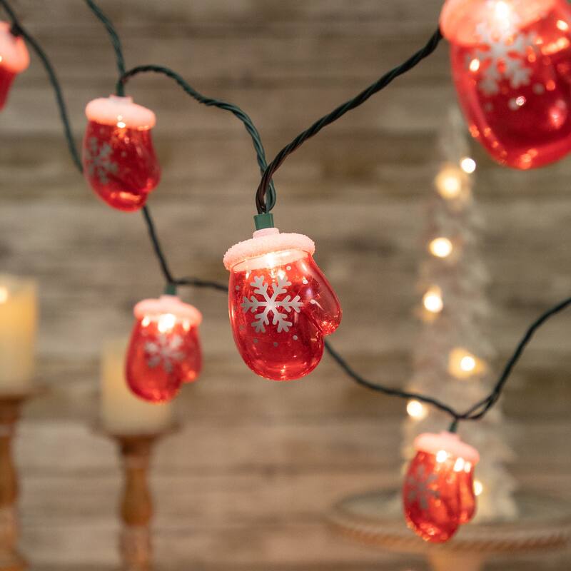 10 Count Red Snowflake Mitten Christmas Light Set 7.5ft Green Wire - 7.5'