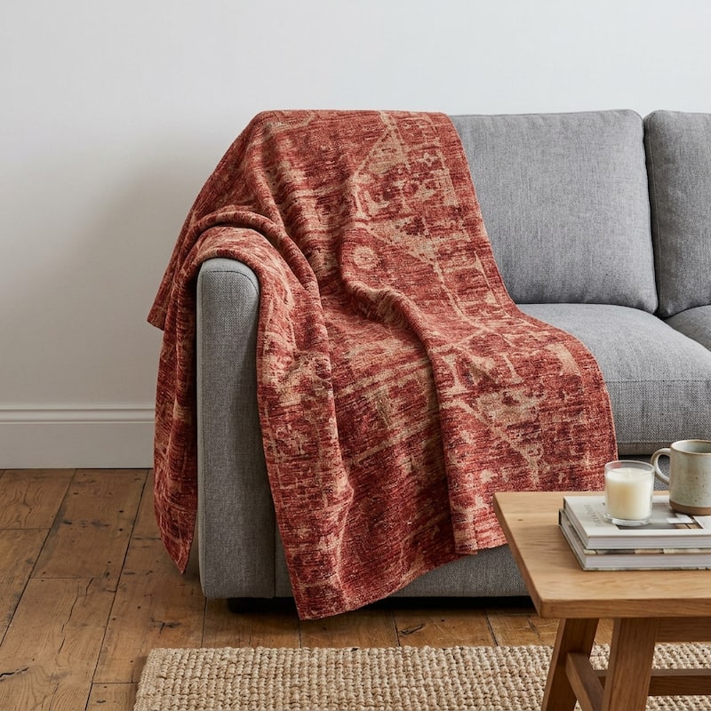 HomeRoots 50" X 70" Red And Maroon Damask Polyester Woven Plush Throw Blanket - Throw - Maroon/Red