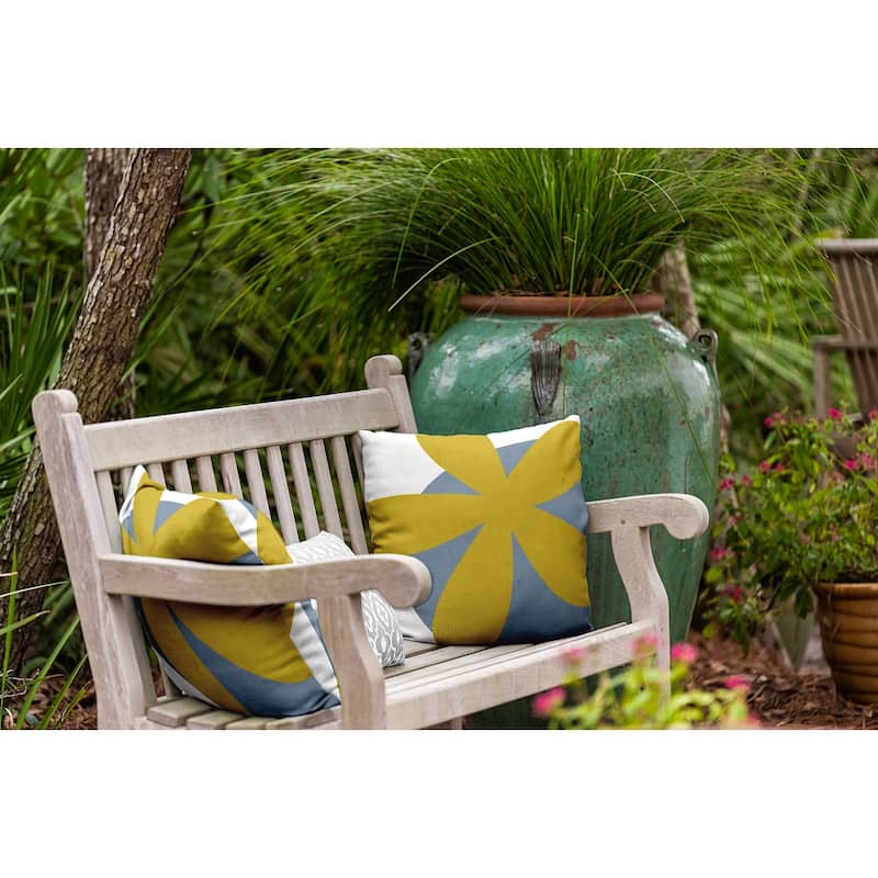 Bold Flower Polyester Indoor/Outdoor Pillow