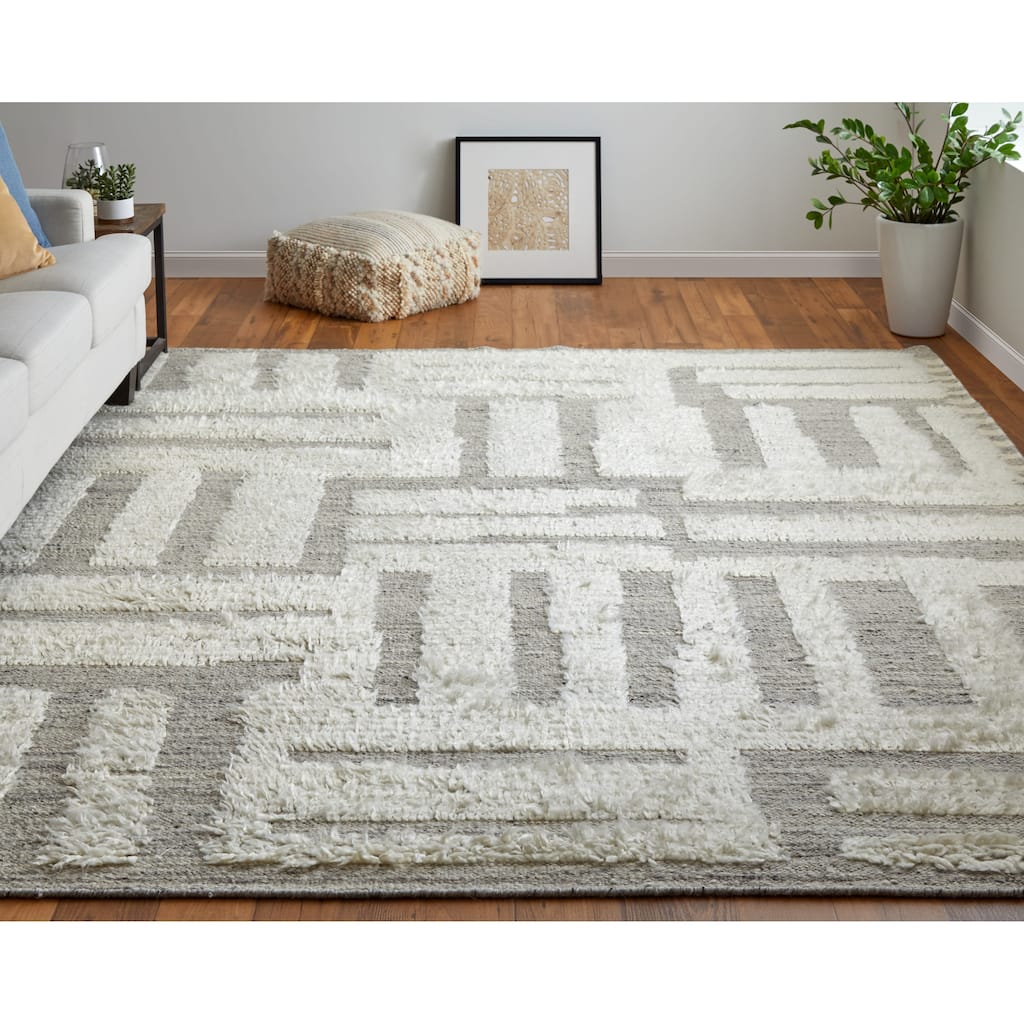 Grand Bazaar Saena Hand Woven Geometric Transitional Area Rug