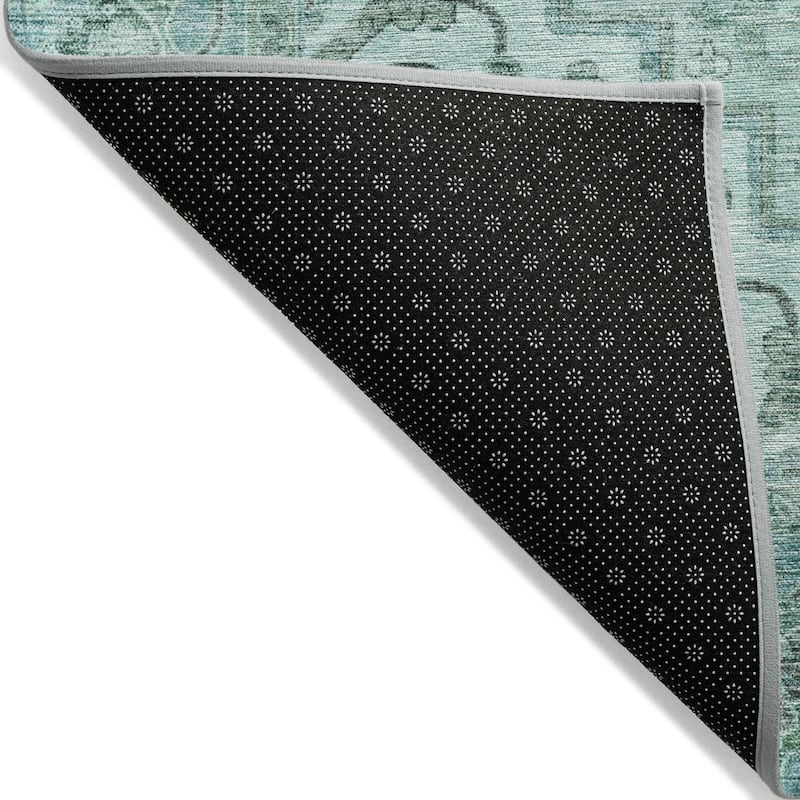 Machine Washable Indoor/Outdoor Traditional Vintage Chantille Rug