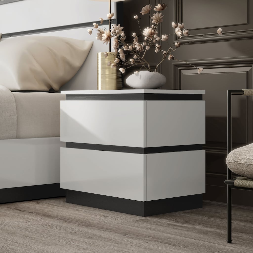 Conjira Contemporary White Wood 2-Drawer Nightstand with USB Ports by Furniture of America