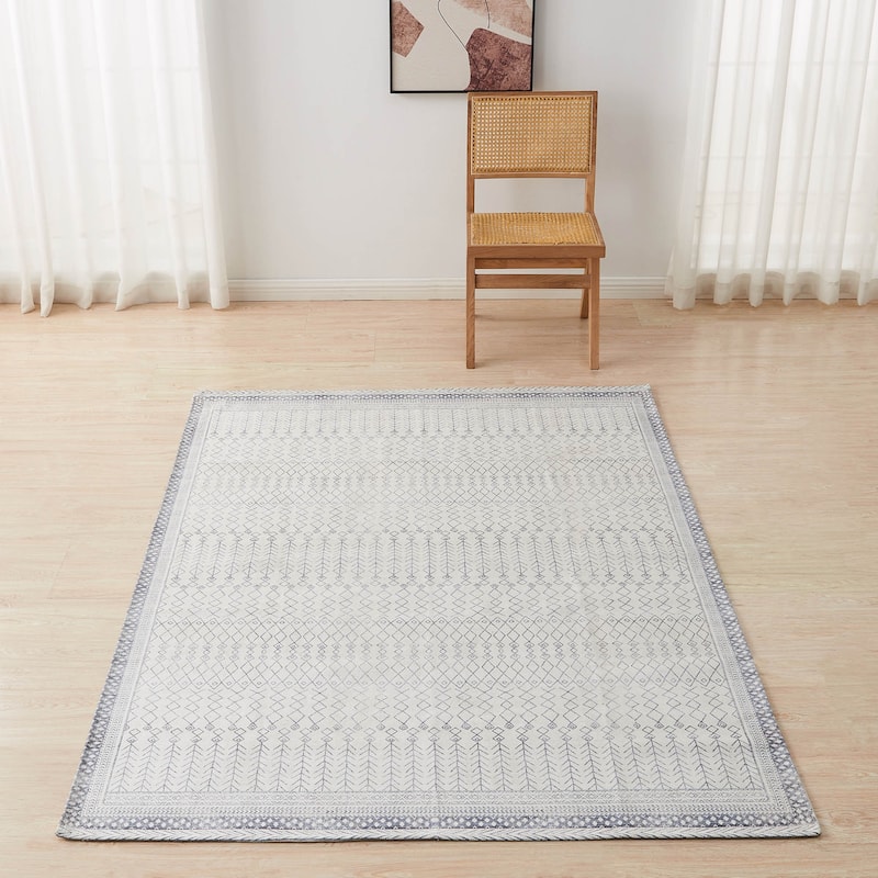 Linery & Co. Machine Washable Slip Resistant Vintage Inspired Patterned Accent Rugs