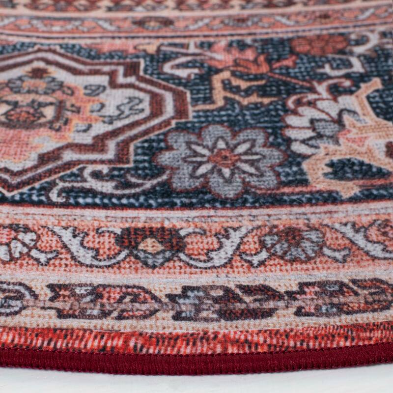 SAFAVIEH Tucson Machine Washable Slip Resistant Nevada Traditional Rug