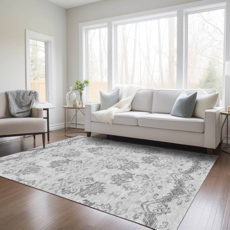 Machine Washable Indoor/ Outdoor Chantille Damask Medallion Rug