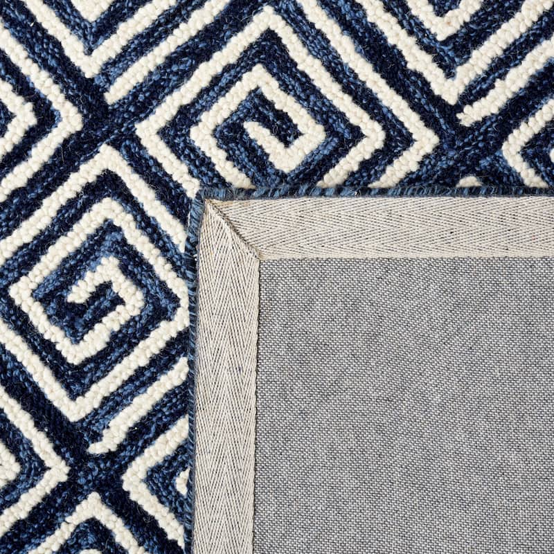 SAFAVIEH Handmade Metro Wencke Geometric Wool Rug