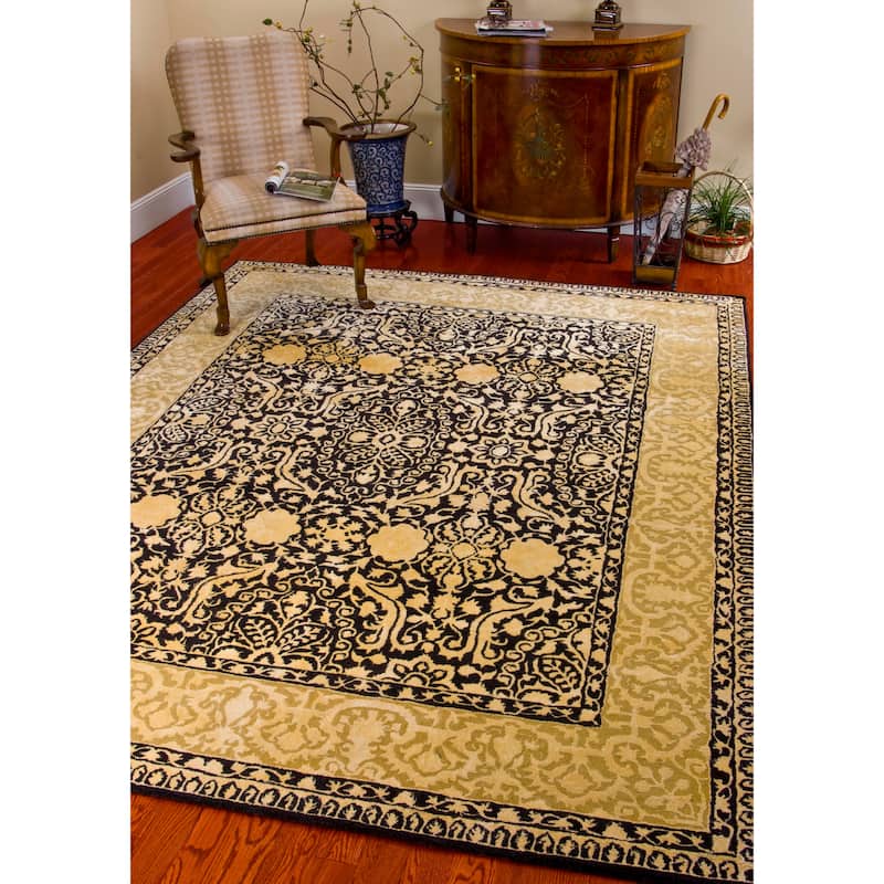 SAFAVIEH Handmade Silk Road Jalissa Traditional Oriental Wool Rug - 7'6" x 9'6" - Black/Ivory
