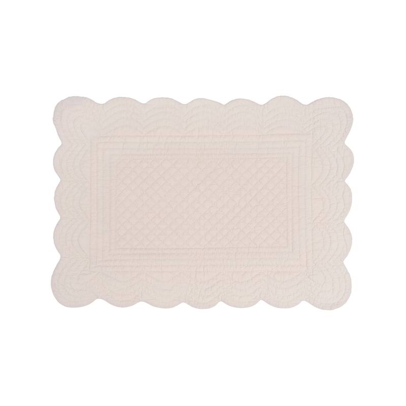 Tan Quilted Scalloped Edge Dining Placemats Set of 6 All Seasons Spring, 13" x 19" - Beige
