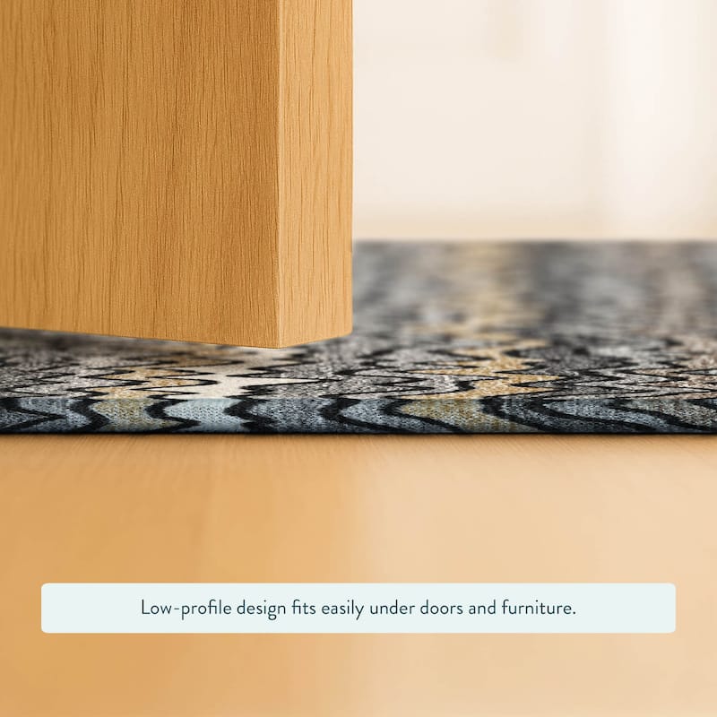 Machine Washable Indoor/ Outdoor Ziggy Stripe Chantille Rug