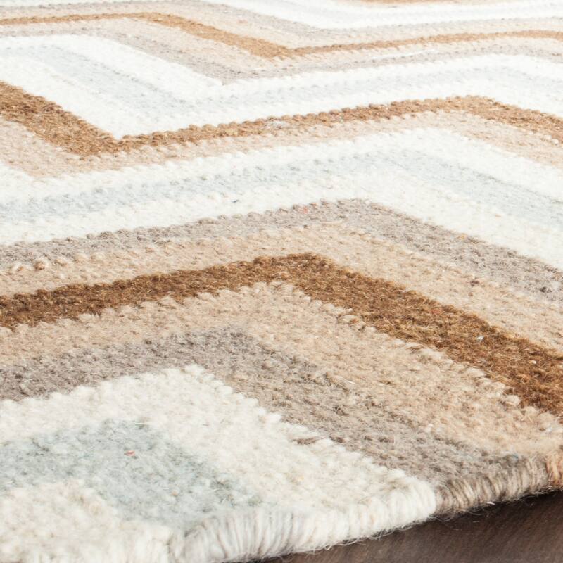 SAFAVIEH Handmade Flatweave Dhurries Manetta Modern Wool Rug