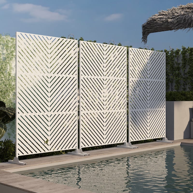 Outdoor Privacy Screen with Stand for Patio Garden Metal Fence