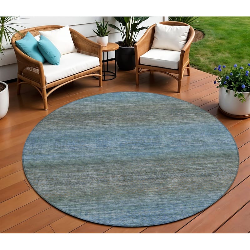 HomeRoots Geometric Transitional Rectangle Outdoor Rug - 8' Round