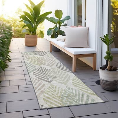 Machine Washable Indoor/ Outdoor Chantille Casual Palm Rug