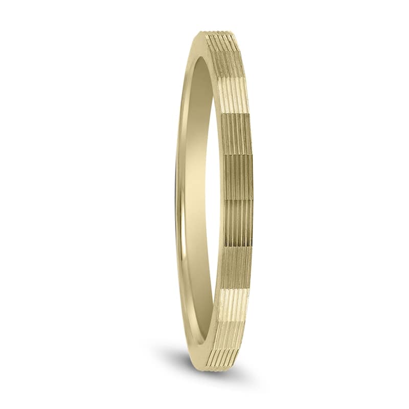 14K Yellow Gold Thin Faceted Groove Design 1.5MM Wedding Band