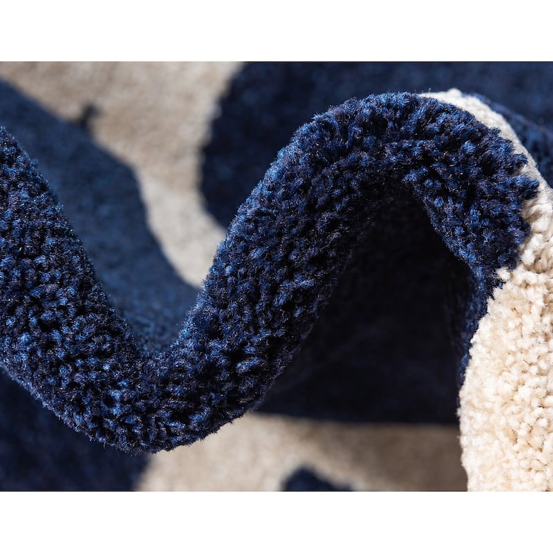 Contemporary Akiva Collection Area Rug