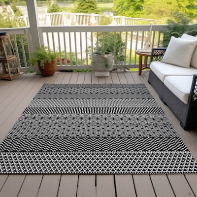 Machine Washable Indoor/ Outdoor Modern Stripes Chantille Rug