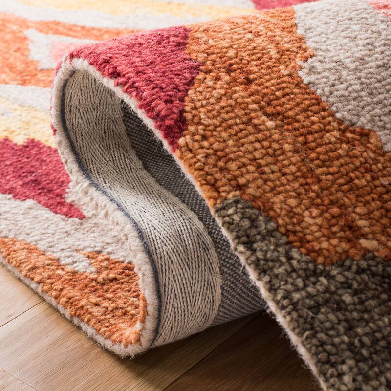 SAFAVIEH Handmade Ikat Florinda Contemporary Ikat Wool Rug