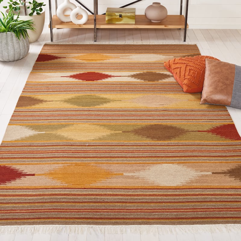 SAFAVIEH Handmade Kilim Kaiya Maral Casual Tribal Wool Rug