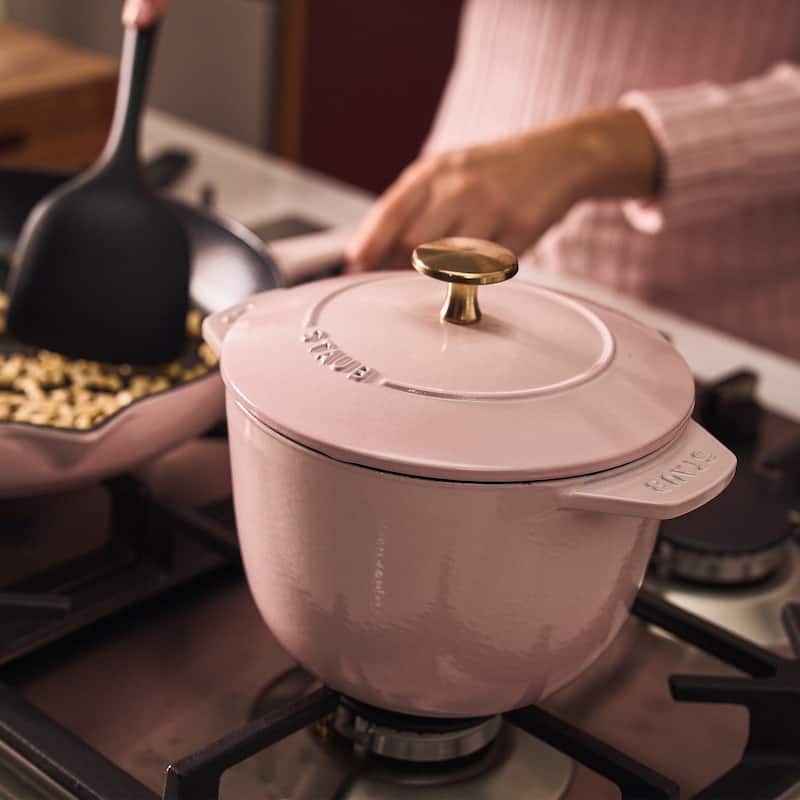 STAUB Cast Iron 1.5-qt Petite French Oven