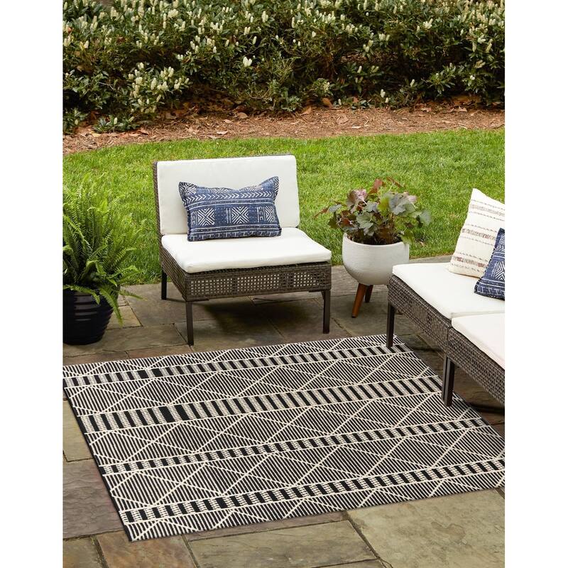 Outdoor Khence Collection Area Rug - Black - 6' Square