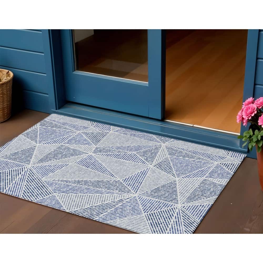 HomeRoots Geometric Transitional Rectangle Outdoor Rug