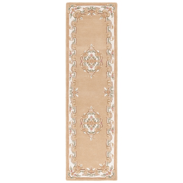 SAFAVIEH Handmade Aubusson Hrachuhi Traditional Wool Rug - Bed