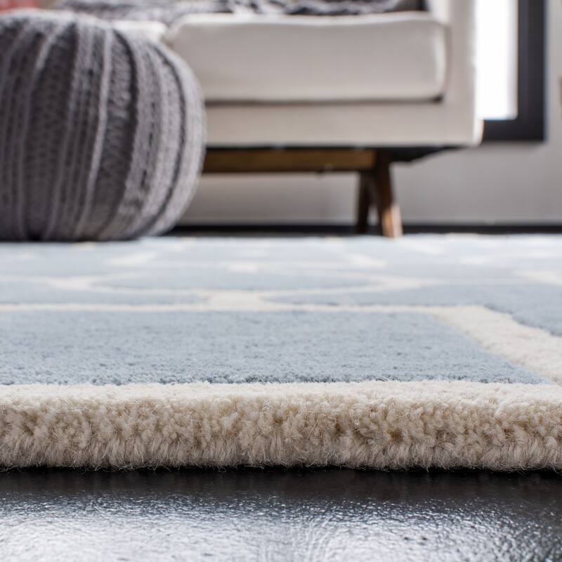 SAFAVIEH Handmade Chatham Alkinoi Modern Moroccan Wool Rug