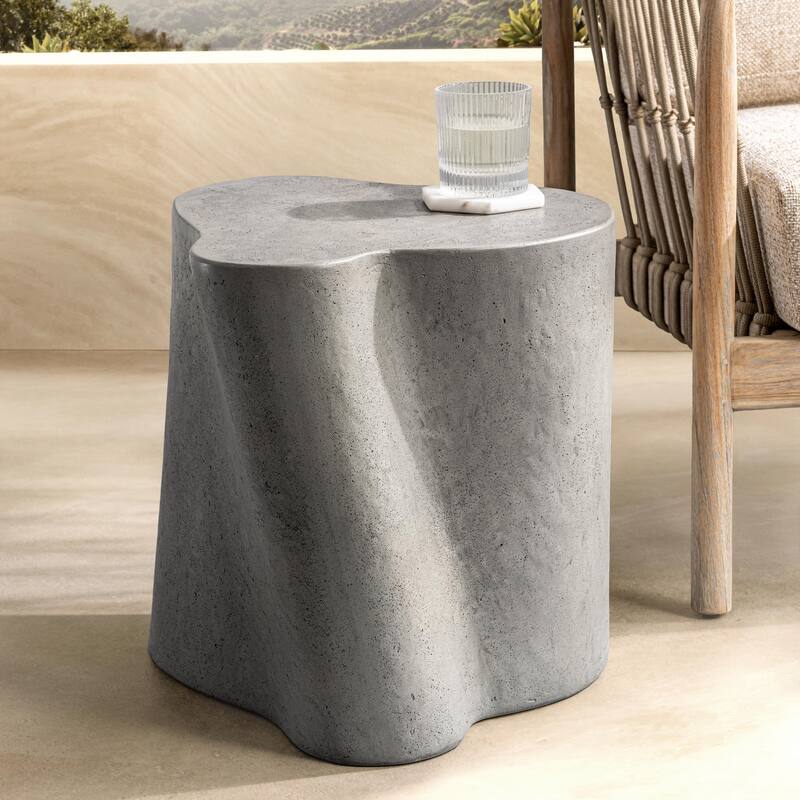 Everson Outdoor Accent table - 17.72Wx16.54Dx16.93H - 17.72Wx16.54Dx16.93H