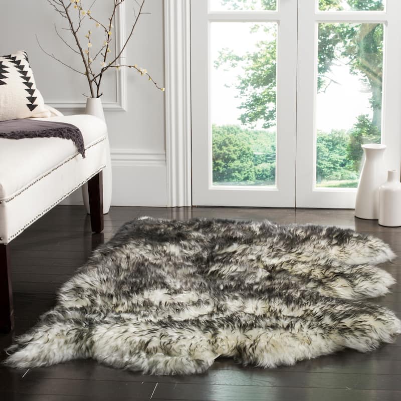 SAFAVIEH Handmade Natural Sheepskin Leanca 3.4-inch Thick Rug - 3' x 5' - Ivory/Dark Charcoal - Rectangle